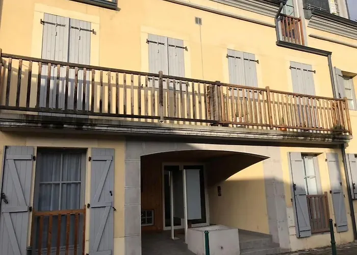 Avec Deux Chambres. Apartment