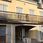 Avec Deux Chambres. Apartament