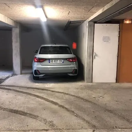 Avec Deux Chambres. דירה *