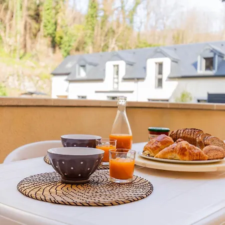 Avec Deux Chambres. דירה *