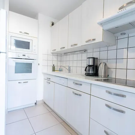 Avec Deux Chambres. ארגלס-גזוסט